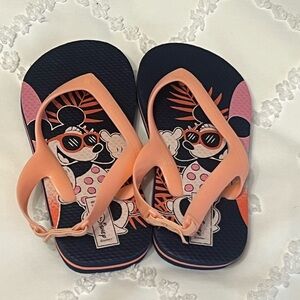 GAP Kids Navy and Peach Disney Minnie Mouse Flip-Flop Sandals